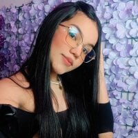 Outdoors_cloe_and_tiffany's Offline Chat Room