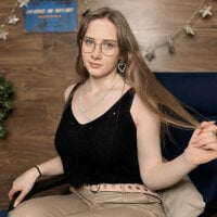 Liana_Ln webcam model