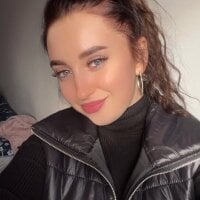 Elizabet_18's Avatar Pic