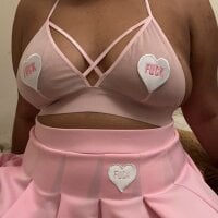 bunnylikestofuck's Offline Chat Room