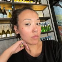 Sakura_Vibe model avatar