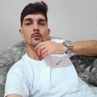 Hcarioca24cm's Offline Chat Room