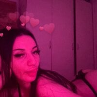 weelow_rae's Offline Chat Room