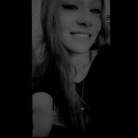 riahbabe420's Offline Chat Room