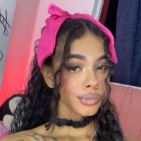 Bloom6661 webcam model