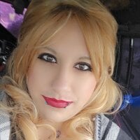 AlexisMasters webcam