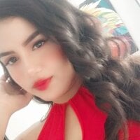 SuperHotGirlsxX's Offline Chat Room