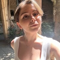 MelonyGiesy webcam model