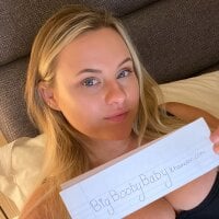 bigboobybaby@xh naked strip on webcam for live sex chat