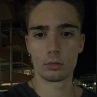 tubebito69's Offline Chat Room