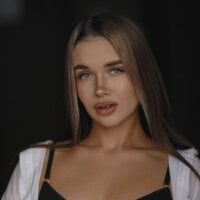 Malika_Lisan webcam model