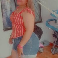 Big_ass_latin_'s Offline Chat Room