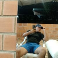 camilowhite_1 webcam model