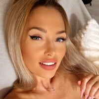 IsaVelvet_'s Avatar Pic