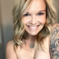 CharleeCheexxx's Profile Pic