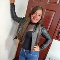 Girl_extrovert Offline chatroom