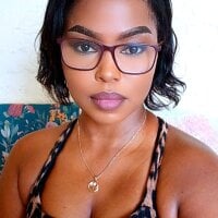 Miss-Sadeh webcam model