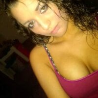 kiittyslave69's Offline Chat Room