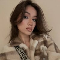 VivianKnight Adlı Modelin Çevrimdışı Sohbet Odası