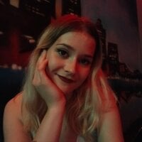 CrystleHeth's Avatar Pic