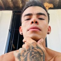 parejaenllamass webcam