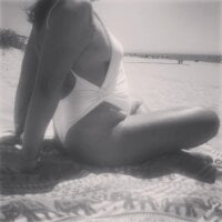 Bra_Sweetdevil webcam model