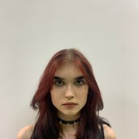 IolandaBono's Offline Chat Room