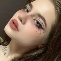LilyJoyce's Avatar Pic