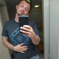areyouseriousss' Webcam Show
