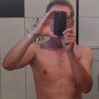 Piercedmanbalat webcam