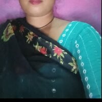 poonamdhillo's profile image'