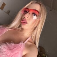elsajeanne Adlı Modelin Çevrimdışı Sohbet Odası
