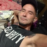 TommyDoggg webcam