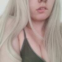 intersexAleksander55's Offline Chat Room