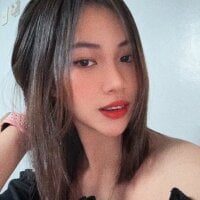 Rainea149 webcam model