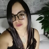 yara_and_khal's Offline Chat Room