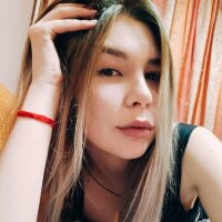 ElllaNuarLive Webcam