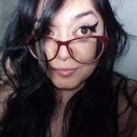 Scarletowen69 webcam model