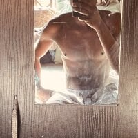 MrYoda47 webcam model