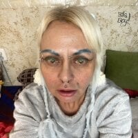 Gardener_of_Illusions webcam model