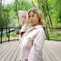 Velvet_peach_ webcam model