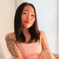 AdriaNochi webcam model