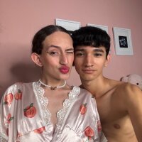 Peach_tyronLive Webcam