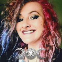 Offline chatovací místnost Sadiemoonchild2