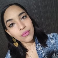 veronica_glow