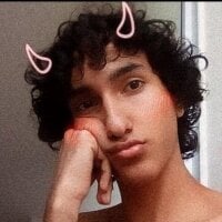 kevinlopez31 webcam model