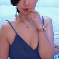 Asian_Woman's Profile Pic