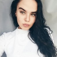 HelenMoore Adlı Modelin Çevrimdışı Sohbet Odası