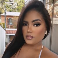 Ludmila_Br's Offline Chat Room