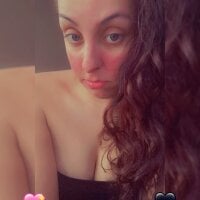 MiaItaly91's Offline Chat Room